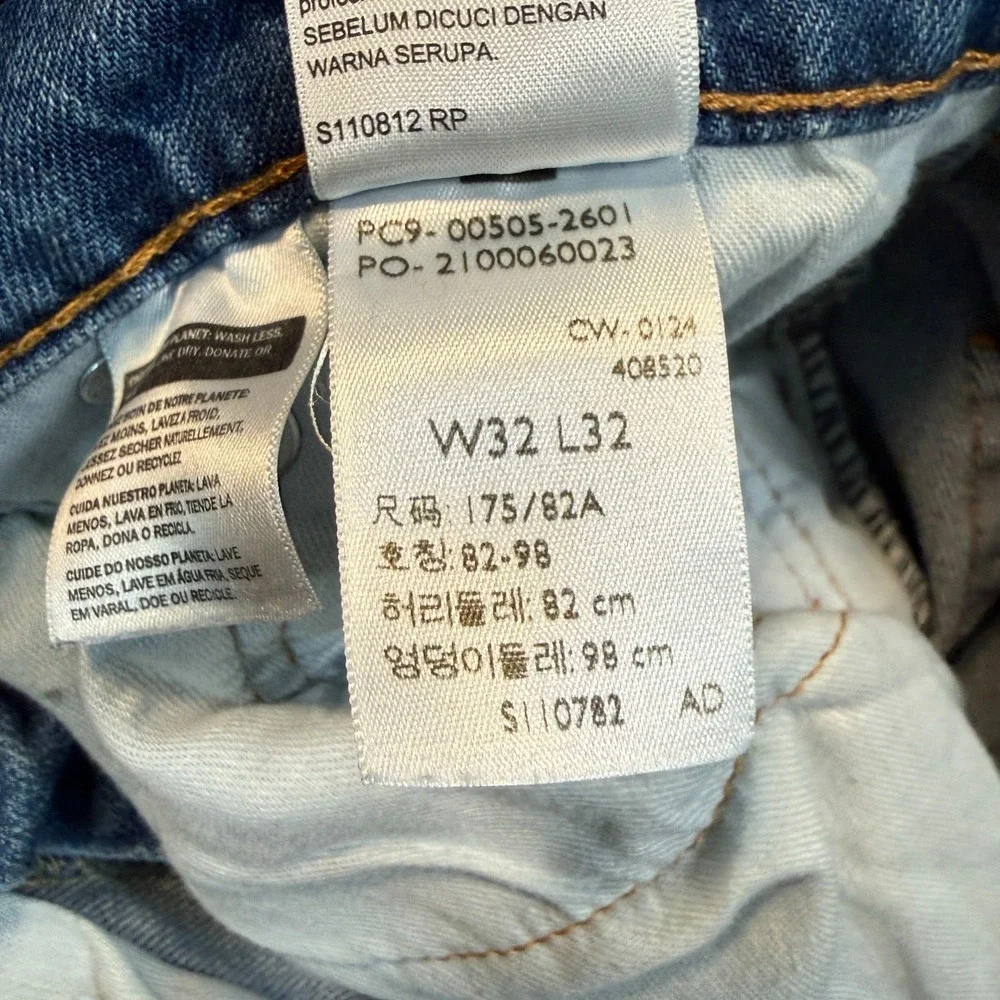 Levi's 505 Jeans Size W32 L32 Mens Straight Leg Reg Fit Medium Wash Blue Denim